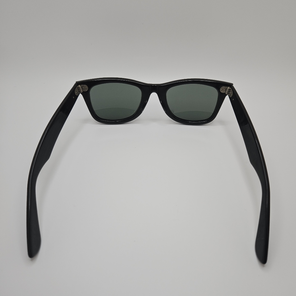 Vintage Ray-Ban B&L Wayfarer sunglasses L2008 - Picture 6 of 13